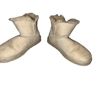 UGG‎ Australia Women's 7 Short Bailey Button Boots 3352 Sand EUR 38 Sheepskin